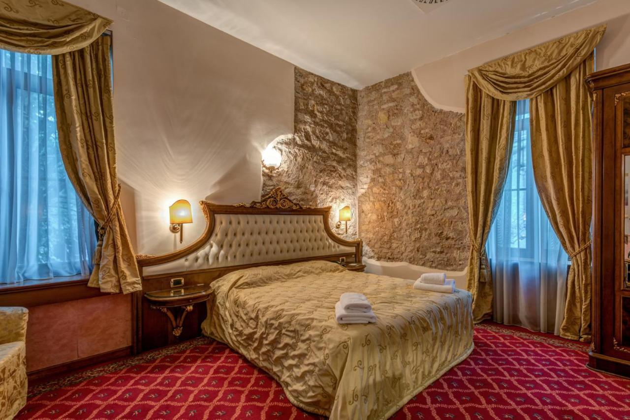 Alexios Luxury Hotel Ioannina Bagian luar foto